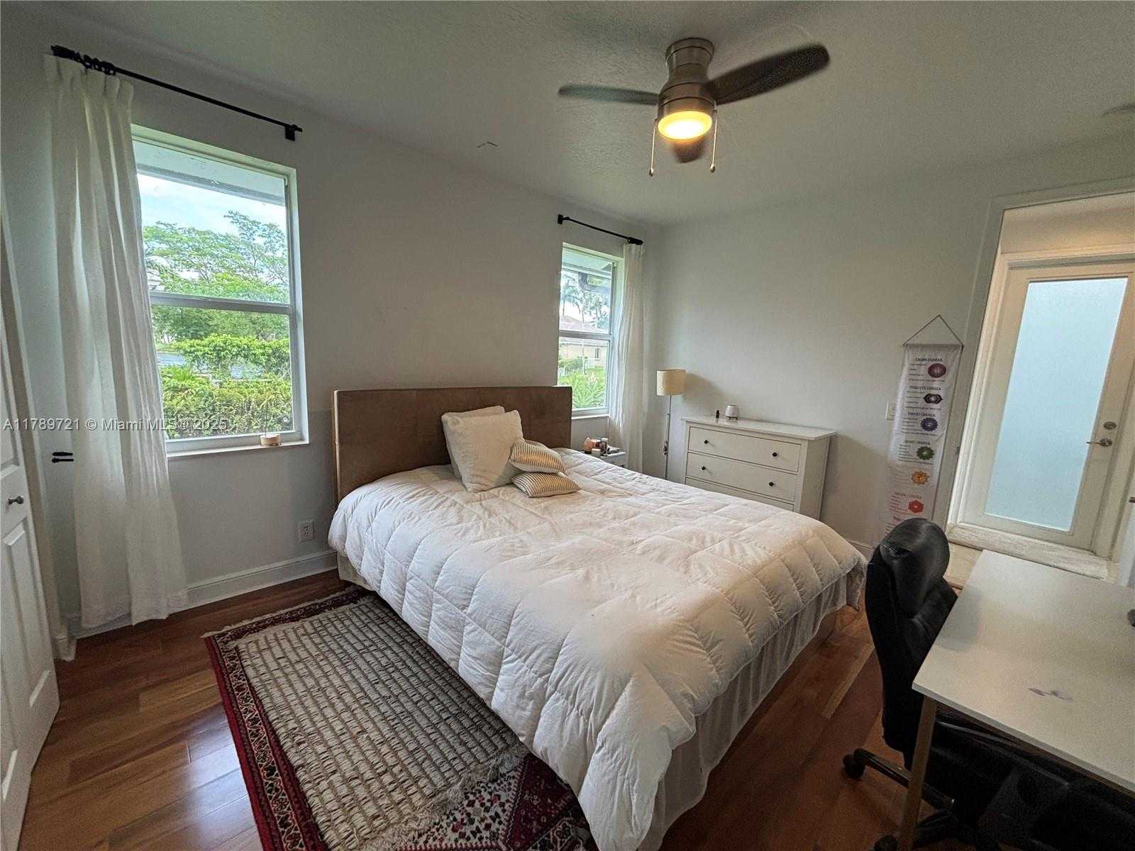 Small Image of 320 WINDMILL PALM AVE, Plantation Number 24