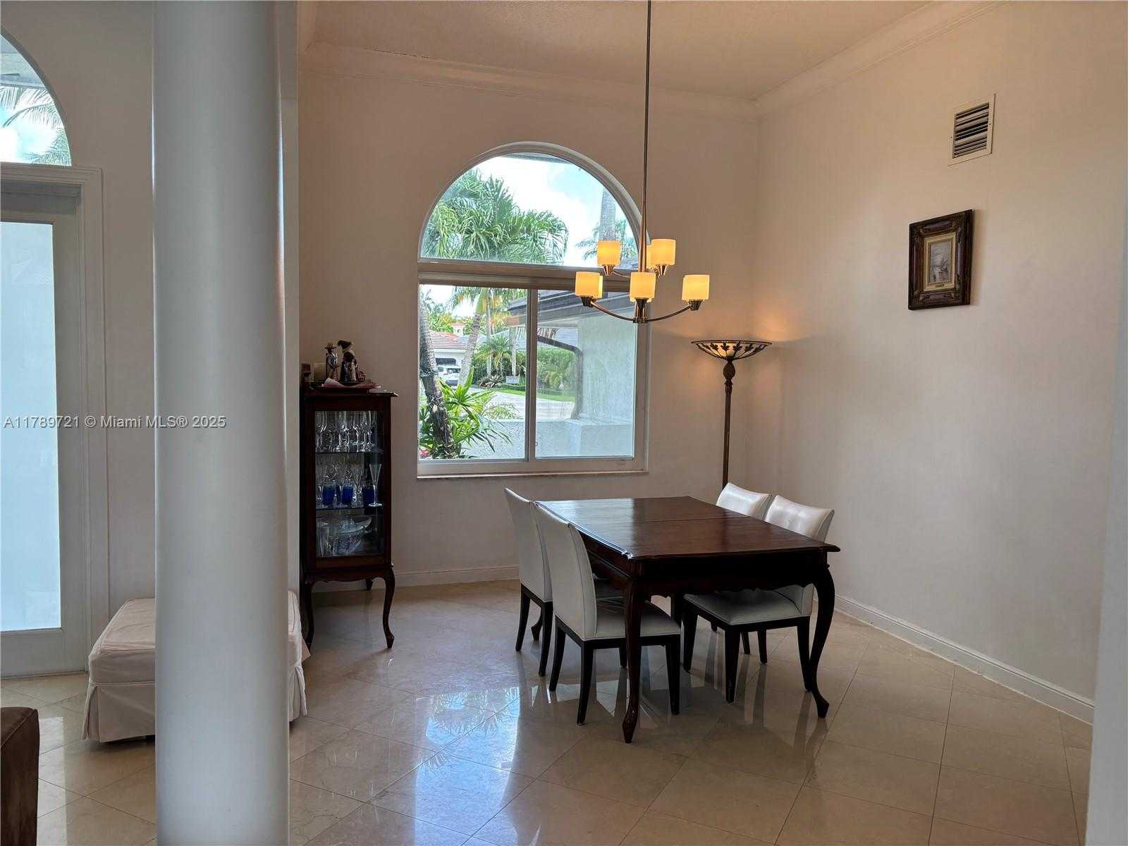 Small Image of 320 WINDMILL PALM AVE, Plantation Number 53
