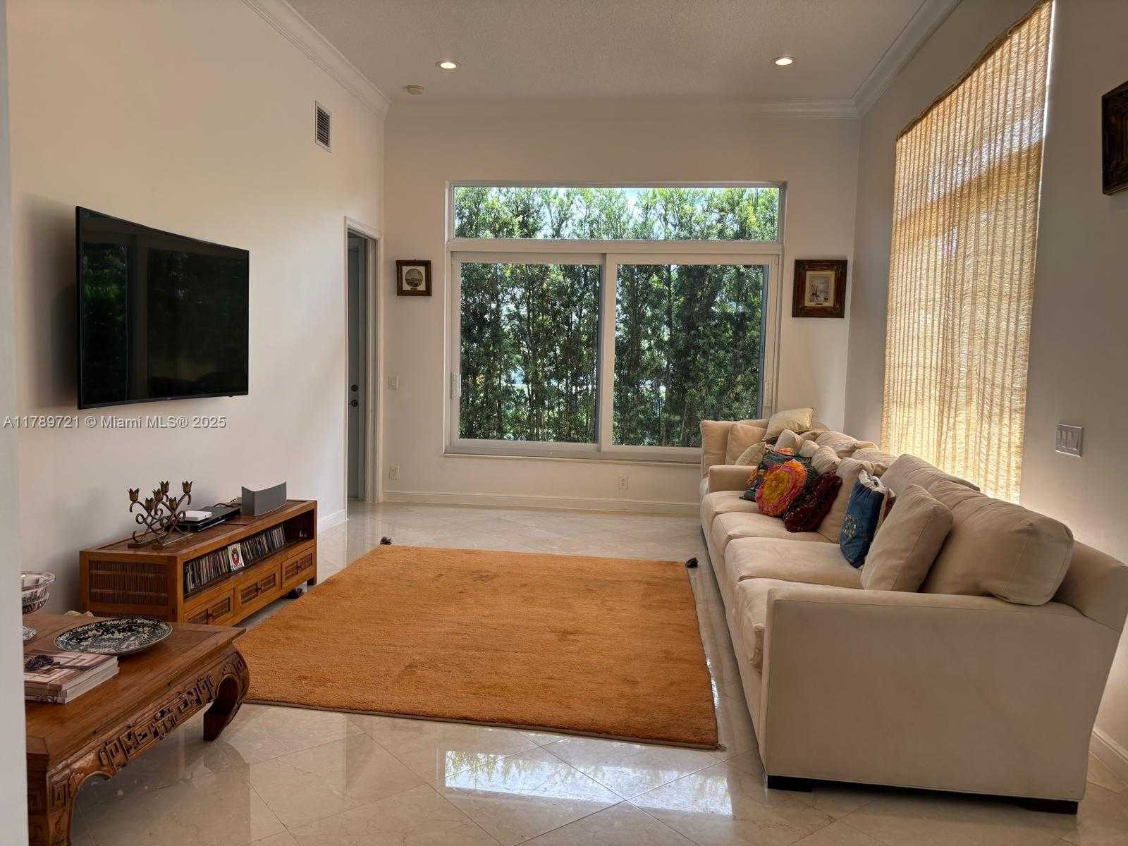 Small Image of 320 WINDMILL PALM AVE, Plantation Number 6