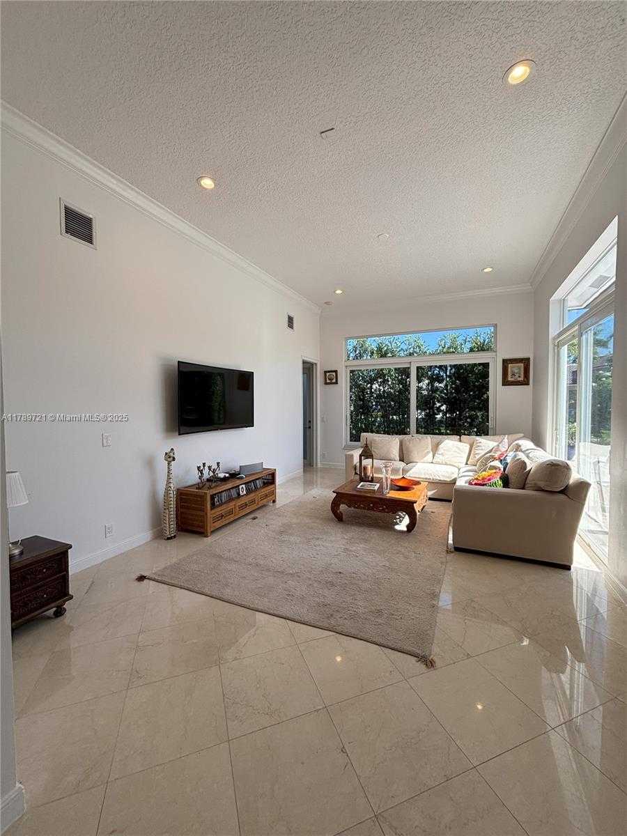 Small Image of 320 WINDMILL PALM AVE, Plantation Number 8