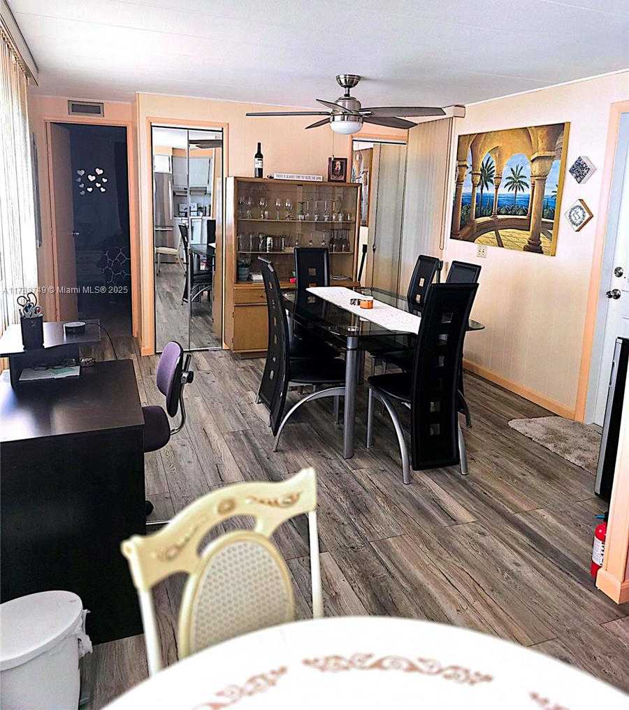 Small Image of 4208 SOUTH SHADY LN, Boynton Beach Number 19