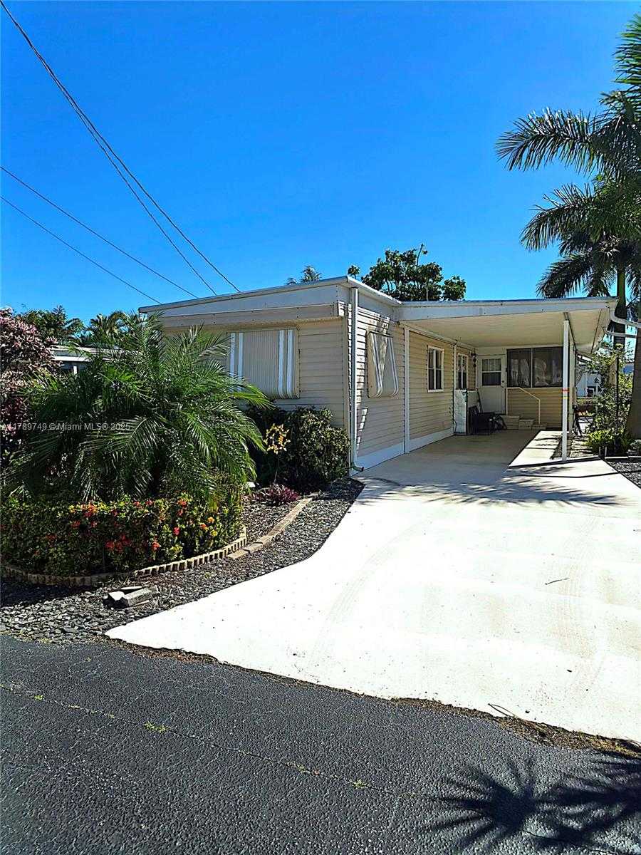 Small Image of 4208 SOUTH SHADY LN, Boynton Beach Number 4