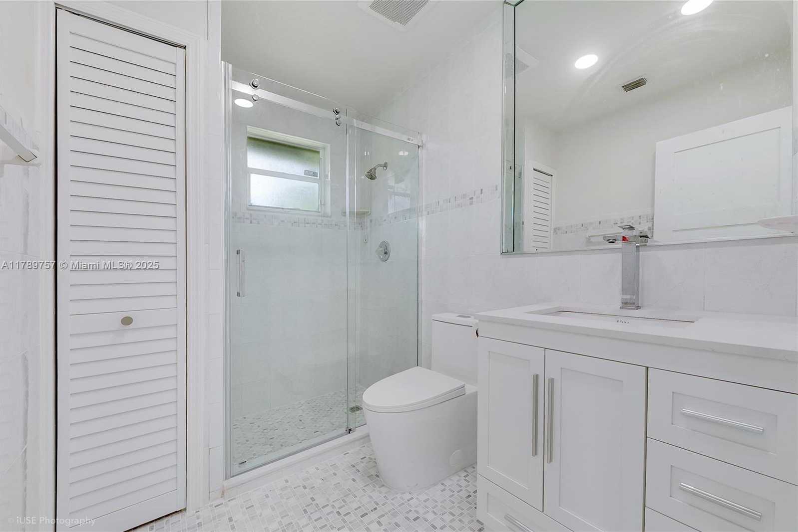 Small Image of 8400 SOUTH WEST 184TH LN, Cutler Bay Number 11