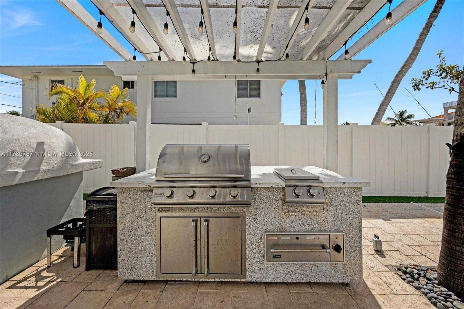 Small Image of 202 ATLANTIC BLVD, Key Largo Number 15