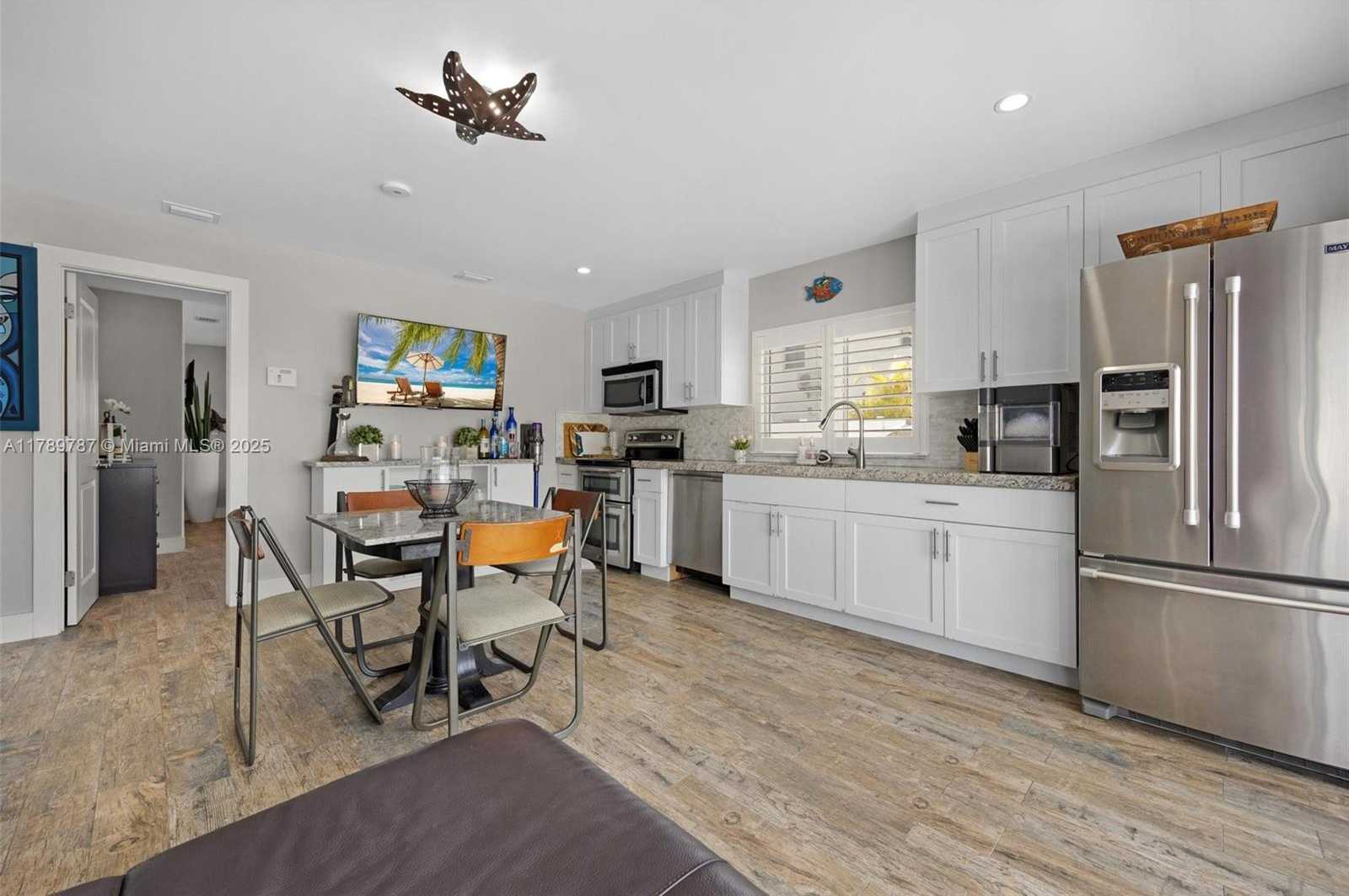 Small Image of 202 ATLANTIC BLVD, Key Largo Number 30