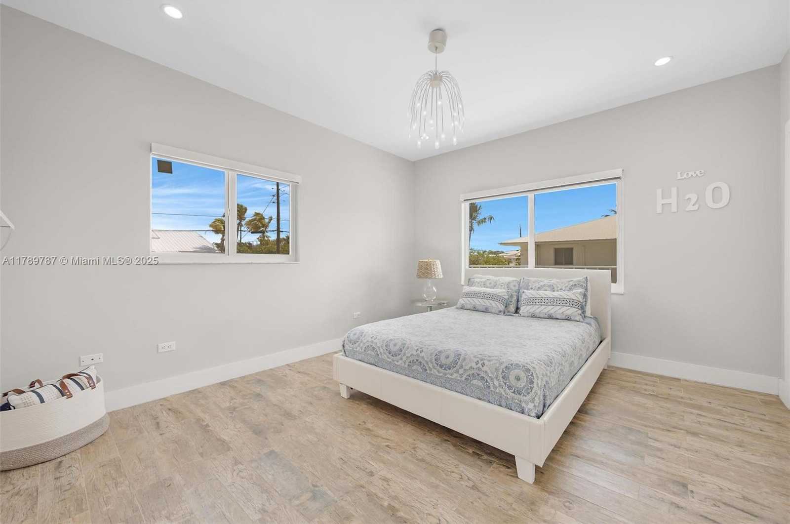 Small Image of 202 ATLANTIC BLVD, Key Largo Number 37