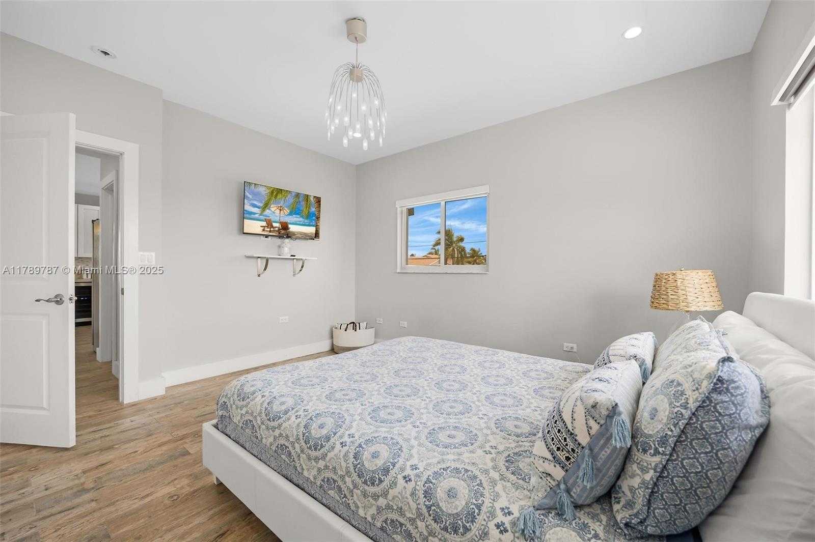 Small Image of 202 ATLANTIC BLVD, Key Largo Number 41