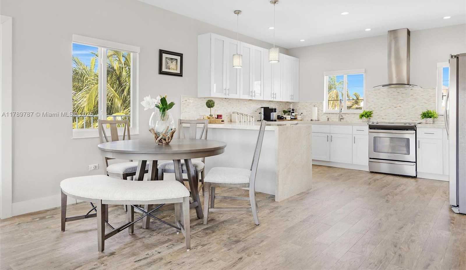 Small Image of 202 ATLANTIC BLVD, Key Largo Number 42