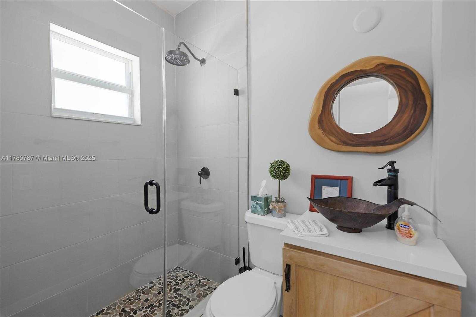 Small Image of 202 ATLANTIC BLVD, Key Largo Number 48