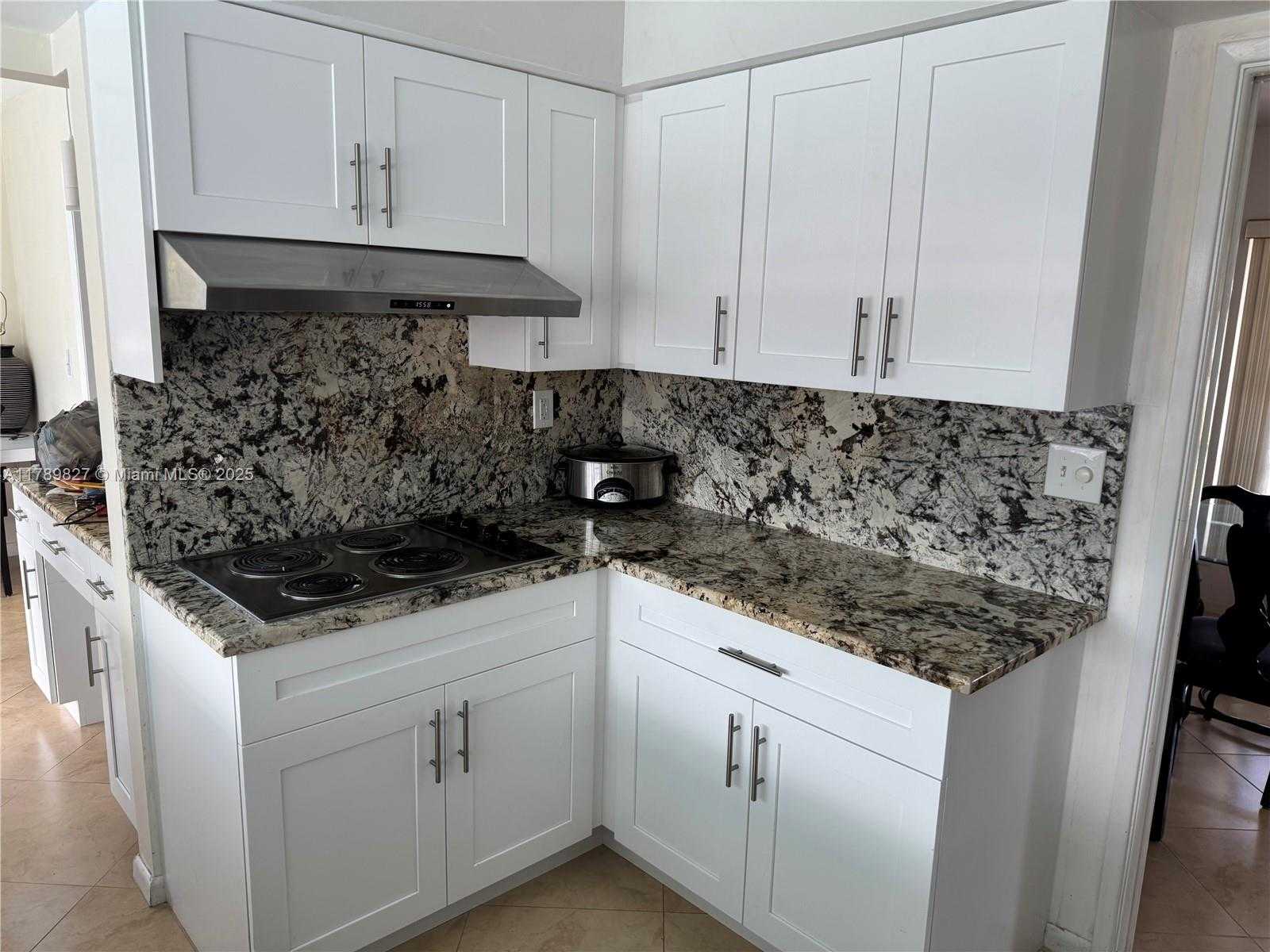 Small Image of 1011 SOUTH EAST 12TH AVE, Deerfield Beach Number 6