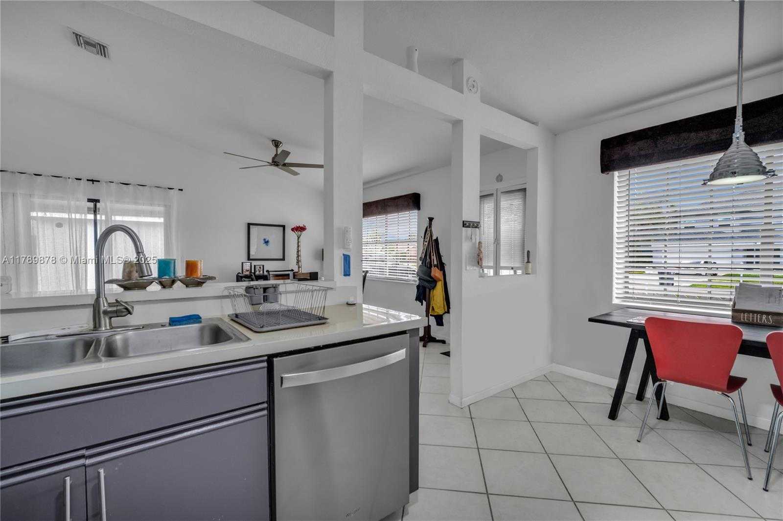 Small Image of 22430 SEA BASS DR, Boca Raton Number 16