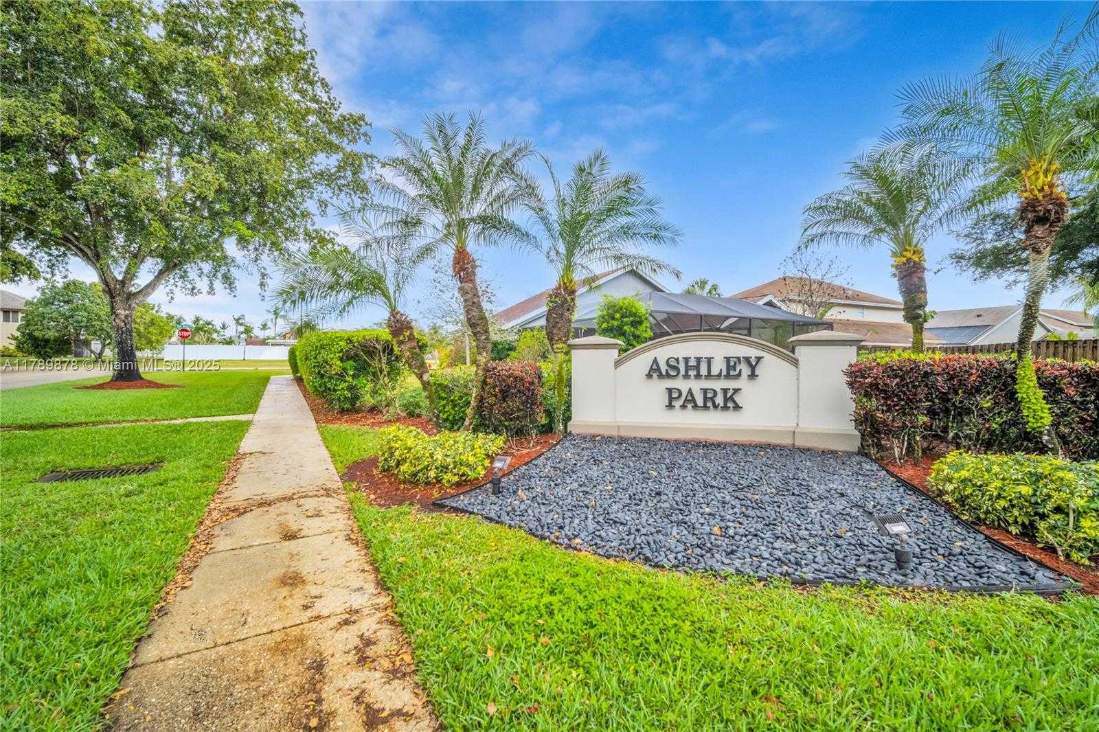 Small Image of 22430 SEA BASS DR, Boca Raton Number 31