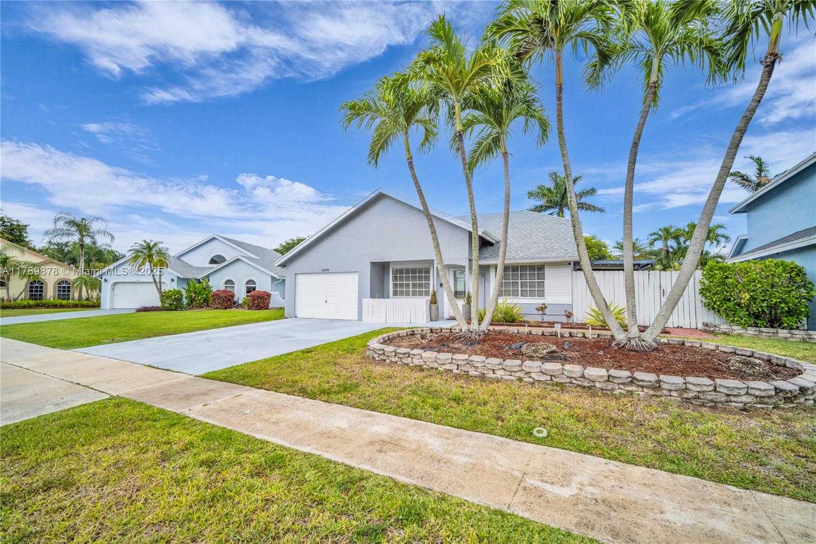 Small Image of 22430 SEA BASS DR, Boca Raton Number 34