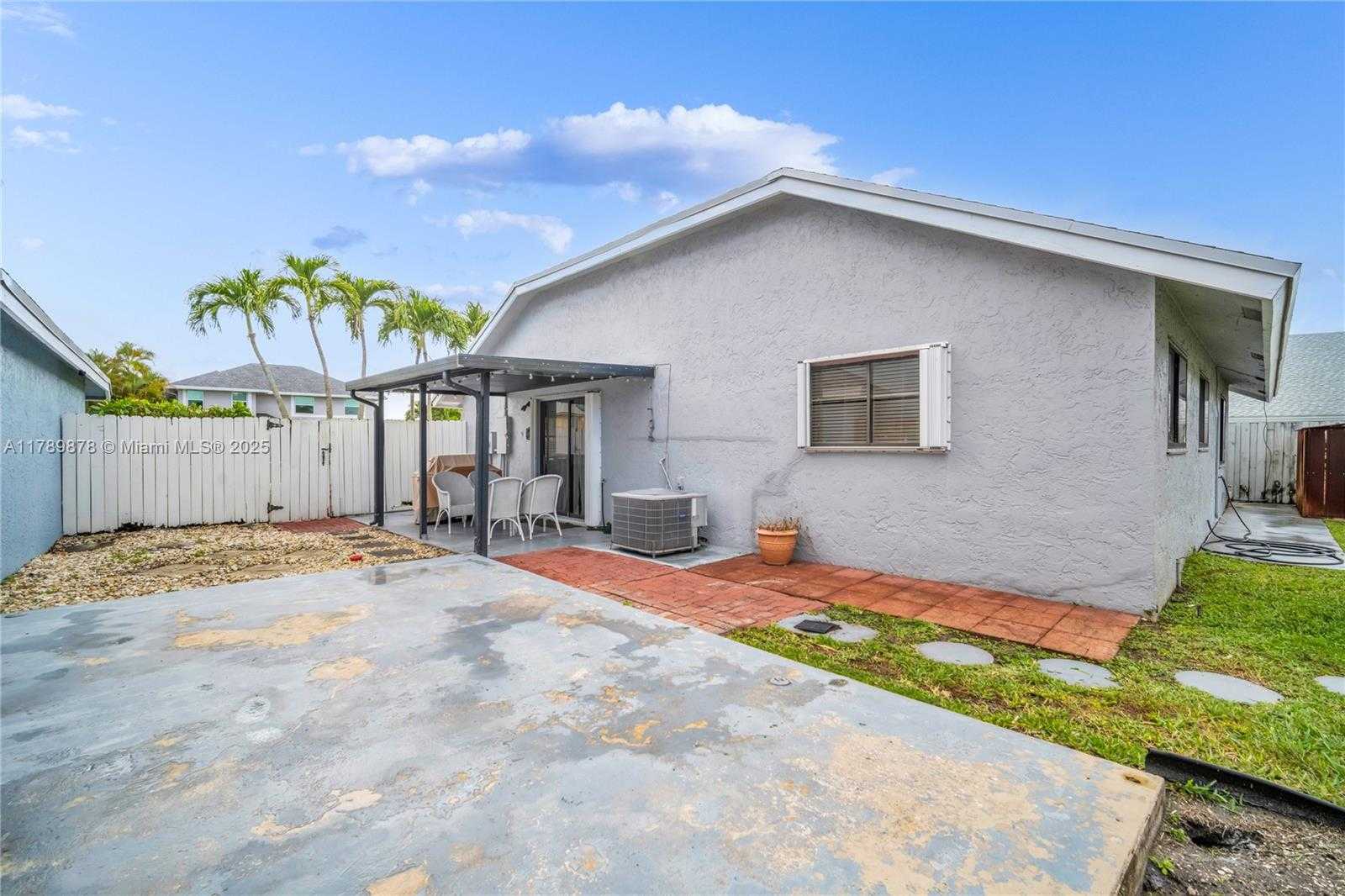 Small Image of 22430 SEA BASS DR, Boca Raton Number 37