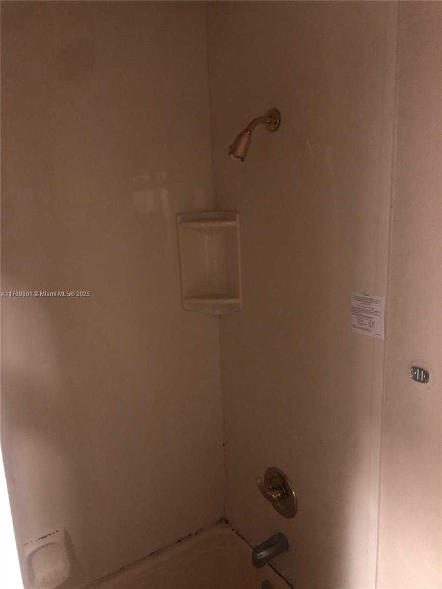 Small Image of 9531 WEST HEATHER LN, Miramar Number 12