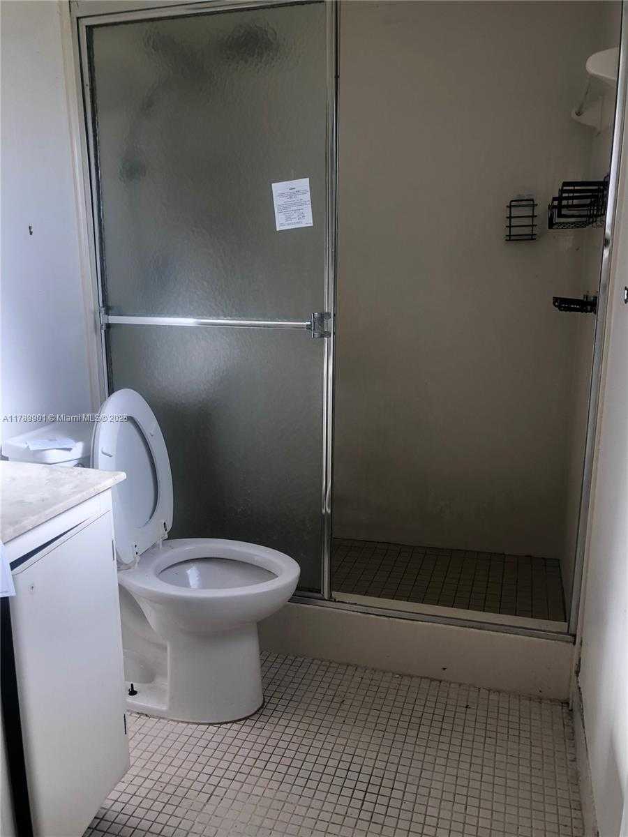 Small Image of 9531 WEST HEATHER LN, Miramar Number 19