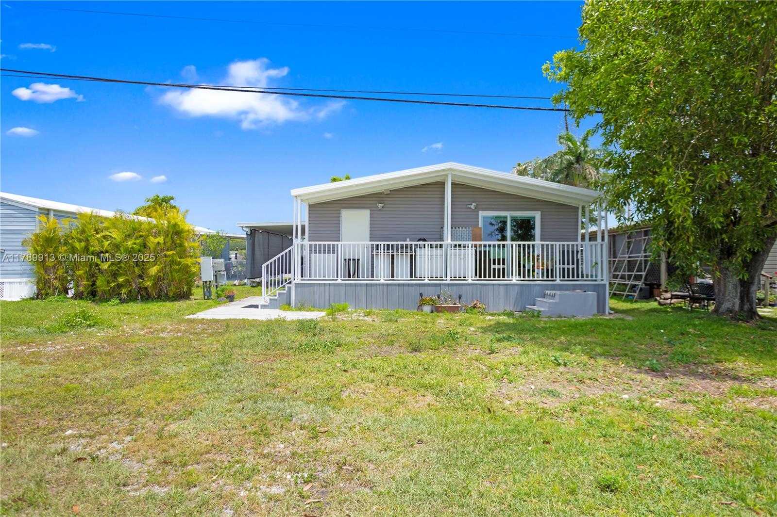 Small Image of 740 NORTH WEST 219TH AVENUE, Pembroke Pines Number 3