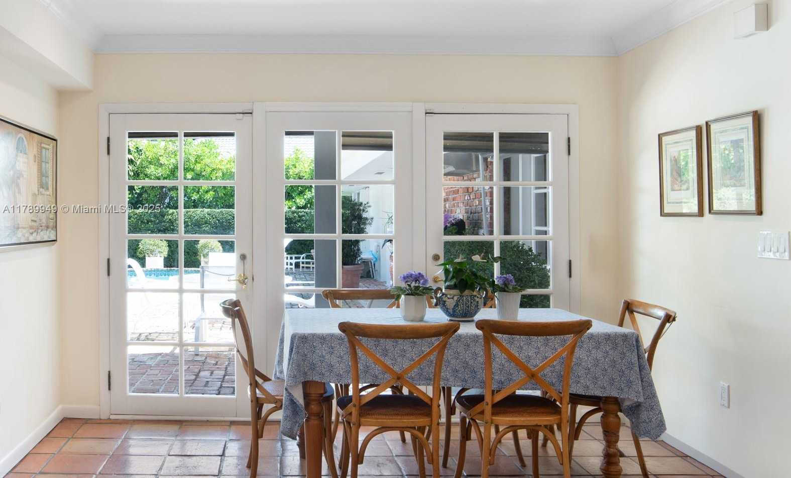 Small Image of 141 ISLAND DR, Key Biscayne Number 7