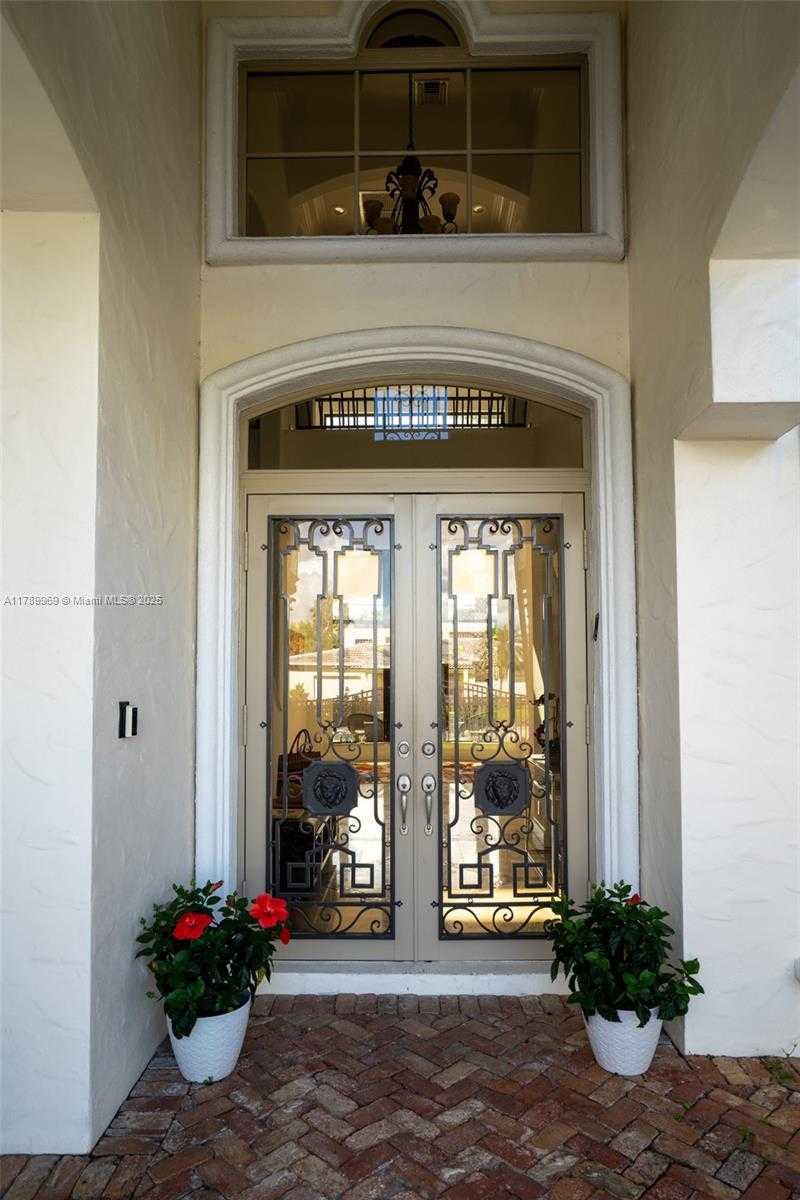 Small Image of 260 NORTH EAST WAVECREST CT, Boca Raton Number 4