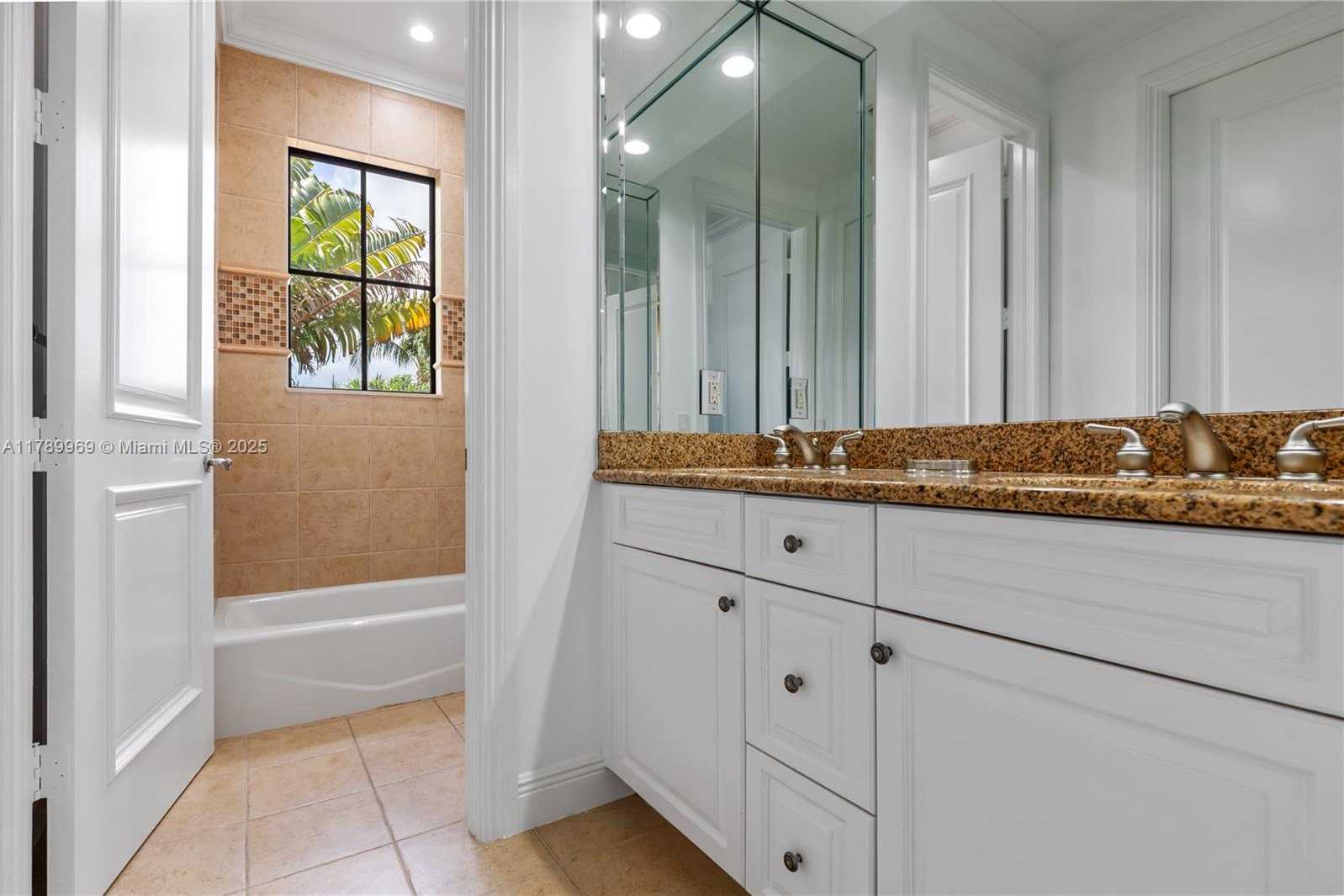 Small Image of 260 NORTH EAST WAVECREST CT, Boca Raton Number 74