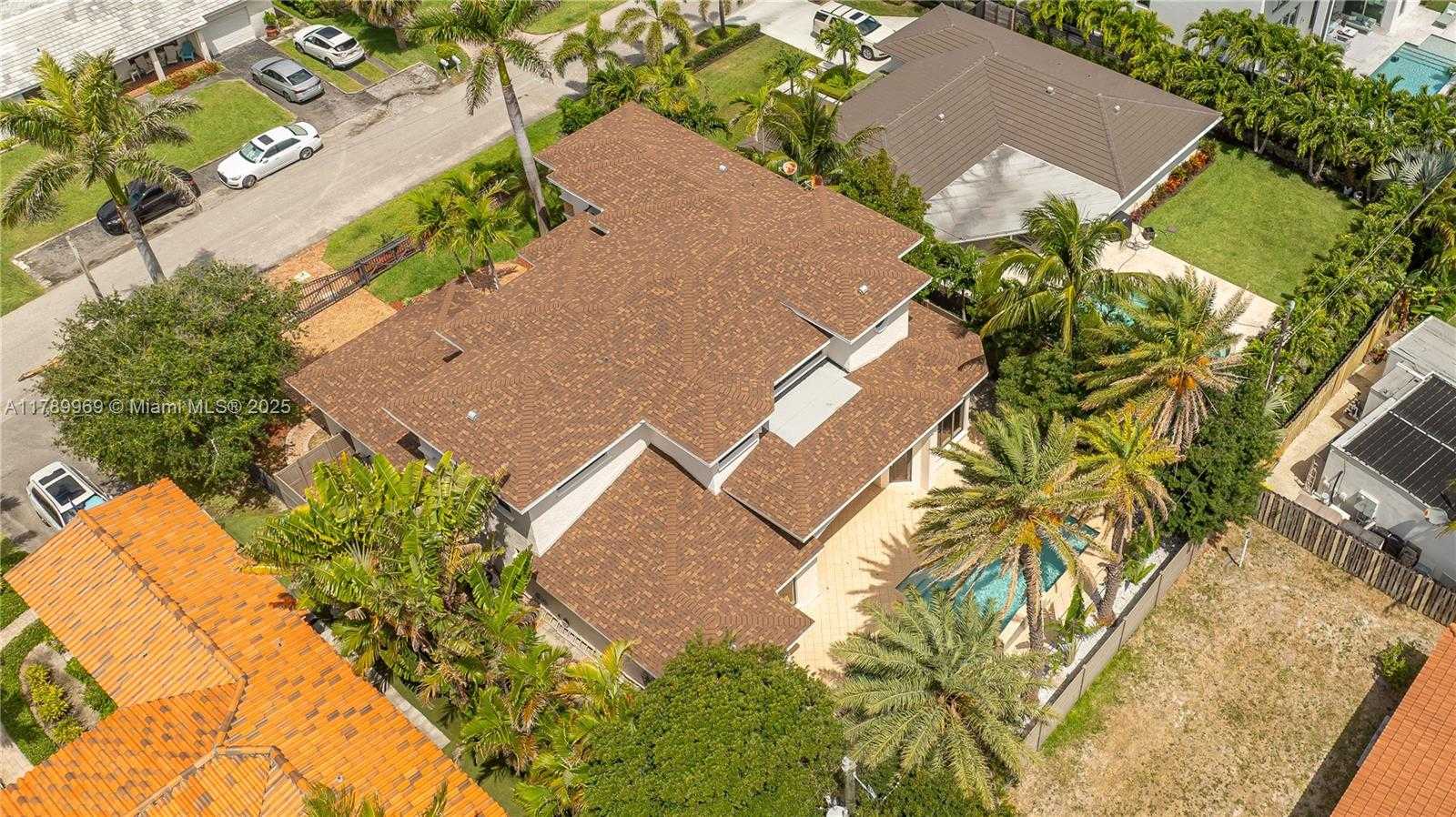 Small Image of 260 NORTH EAST WAVECREST CT, Boca Raton Number 91