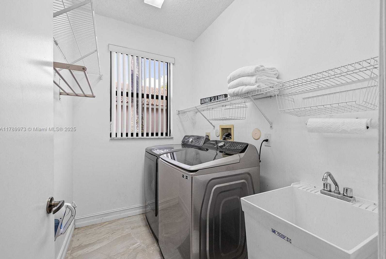Small Image of 1206 NORTH WEST 180TH AVE, Pembroke Pines Number 21