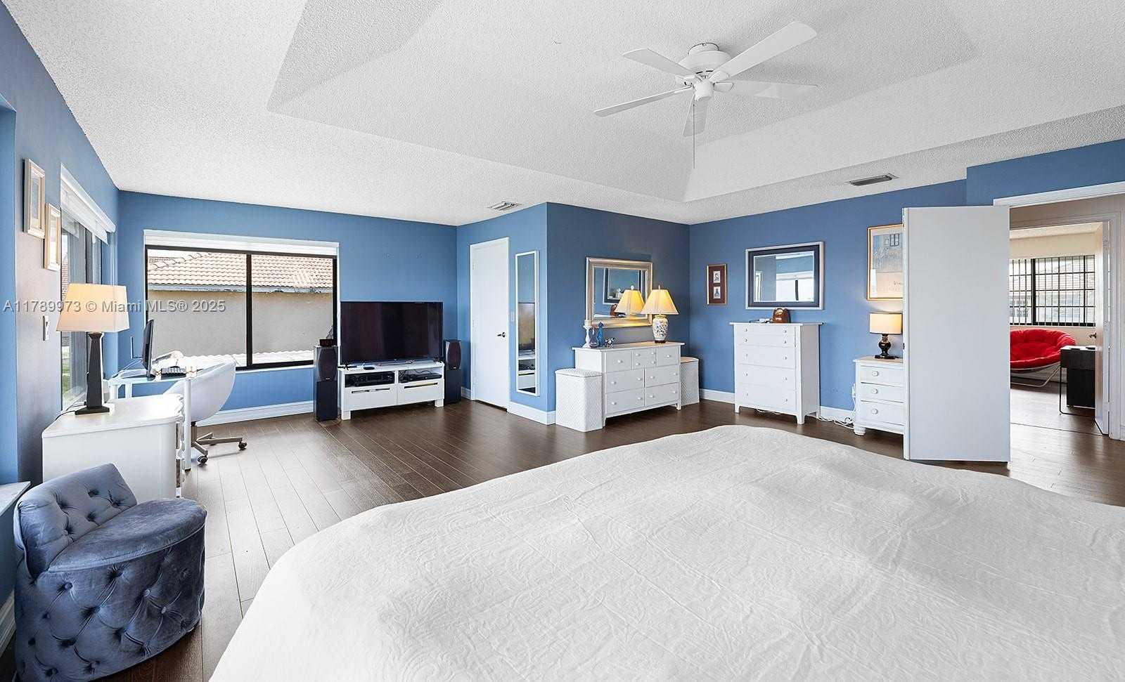 Small Image of 1206 NORTH WEST 180TH AVE, Pembroke Pines Number 29