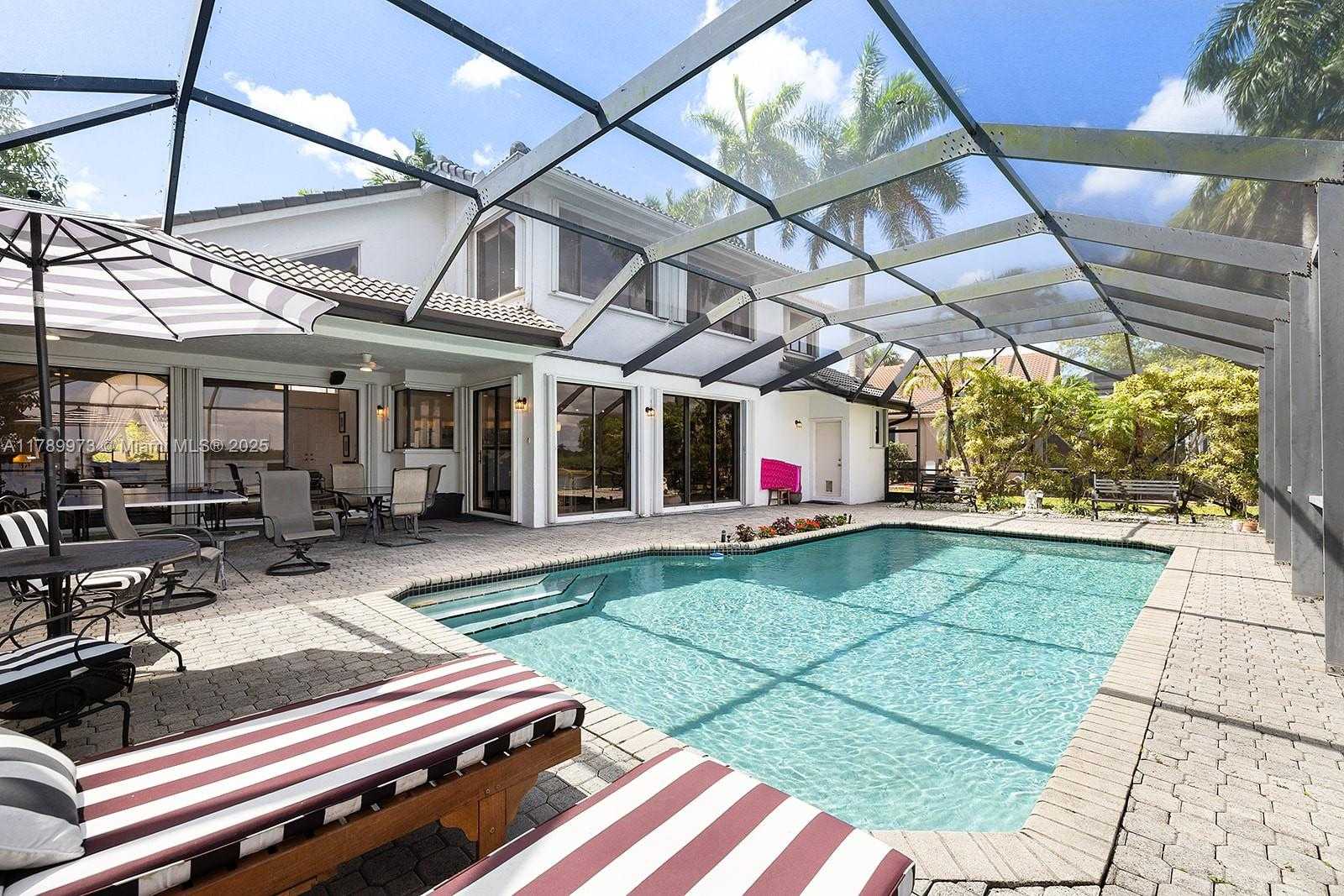 Small Image of 1206 NORTH WEST 180TH AVE, Pembroke Pines Number 3