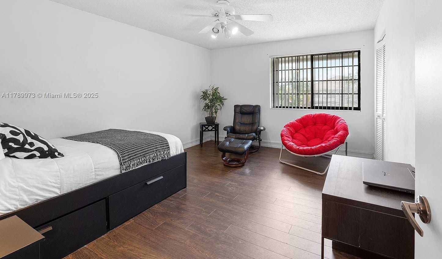 Small Image of 1206 NORTH WEST 180TH AVE, Pembroke Pines Number 39
