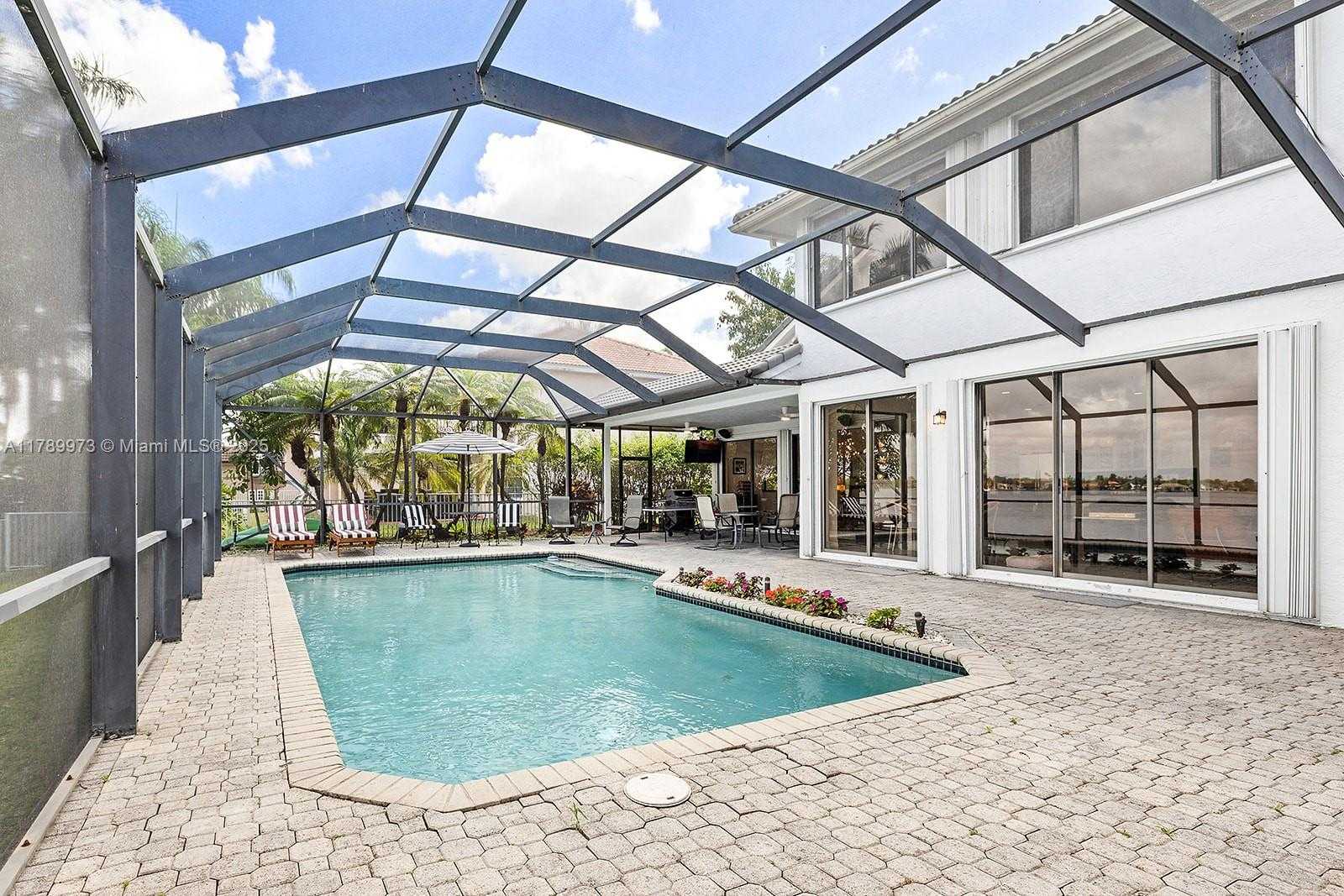 Small Image of 1206 NORTH WEST 180TH AVE, Pembroke Pines Number 43