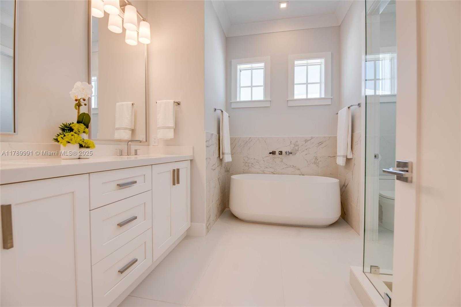 Small Image of 59720 OVERSEAS HWY #7, Marathon Number 16