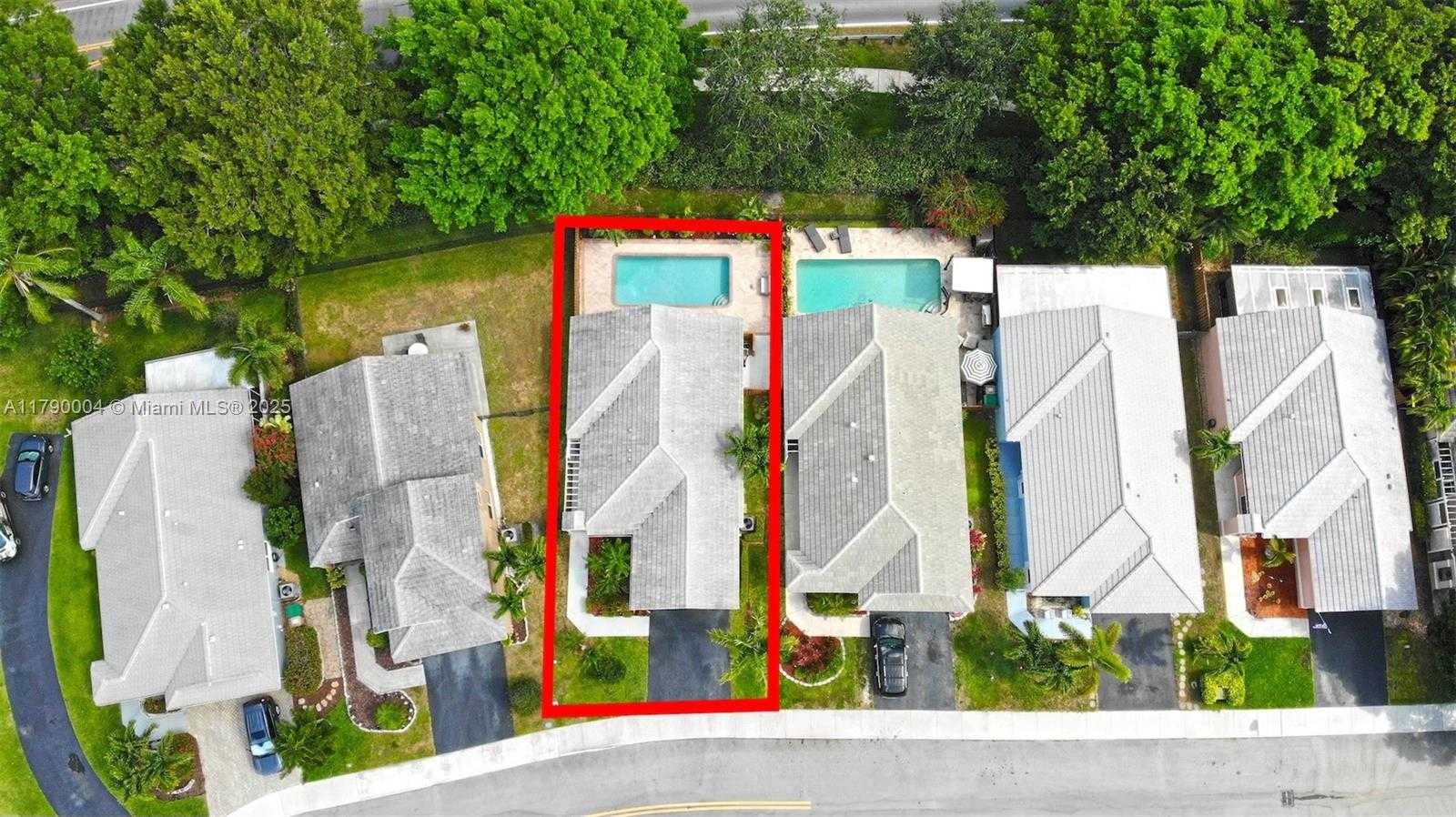 Small Image of 9271 ARBORWOOD CIR, Davie Number 31