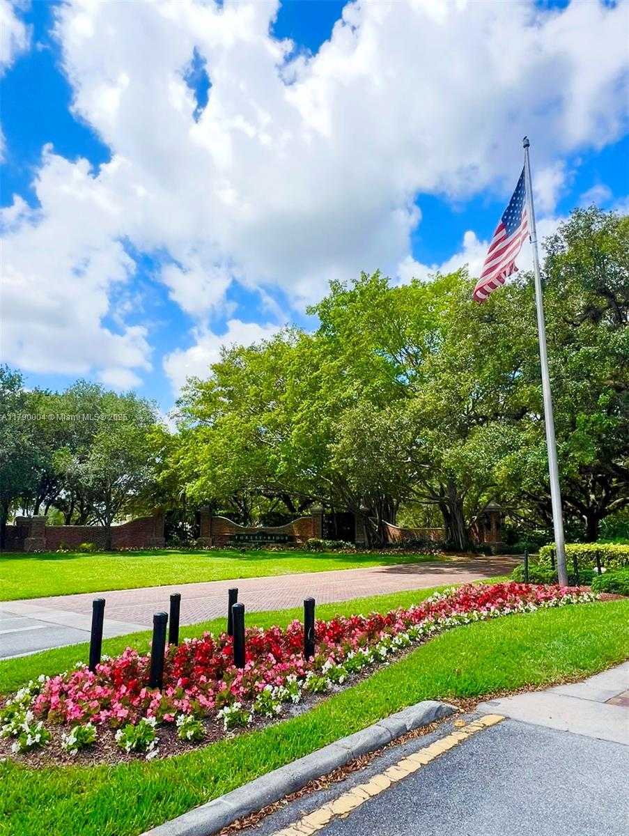 Small Image of 9271 ARBORWOOD CIR, Davie Number 37