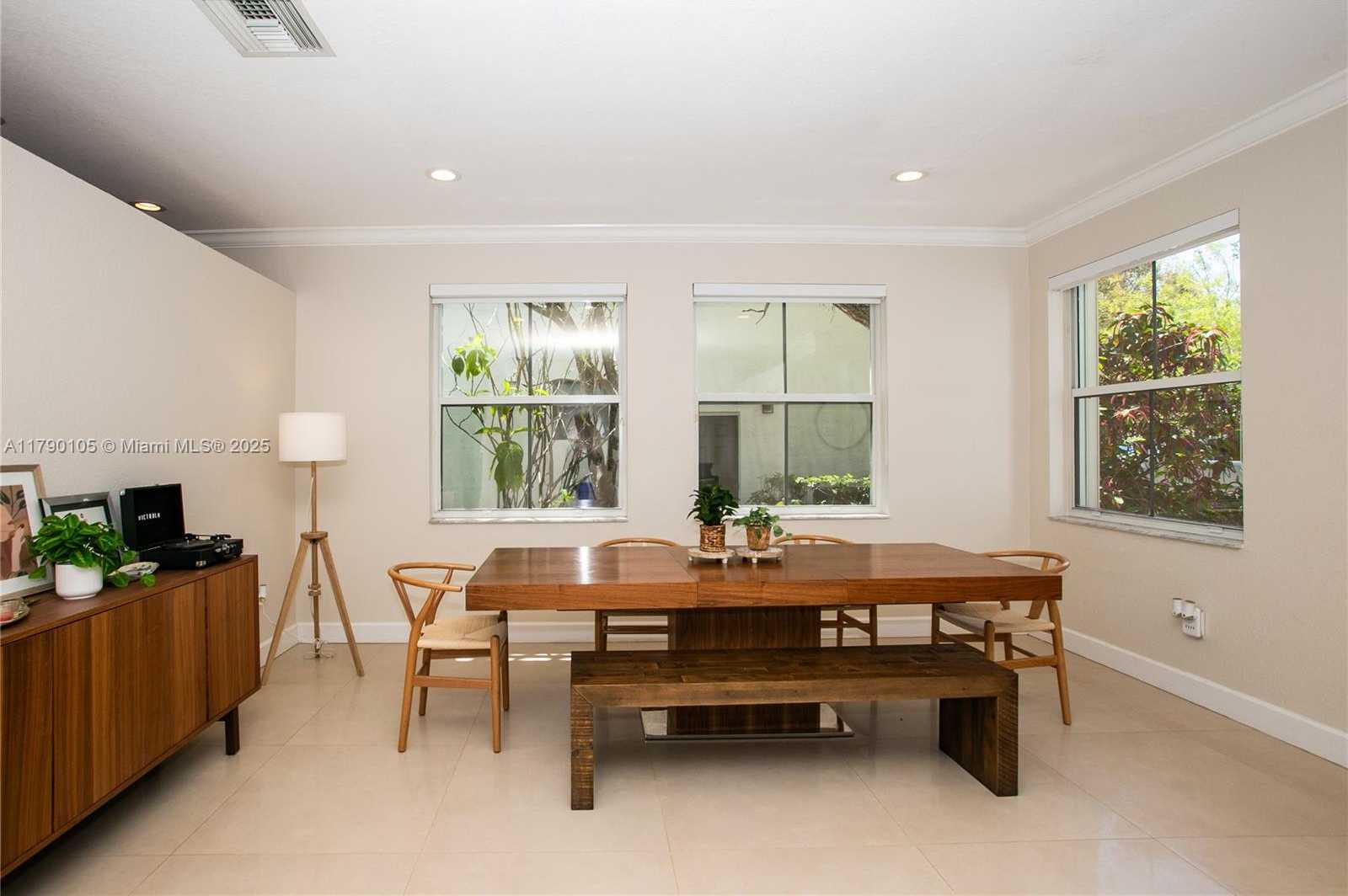 Small Image of 5067 SOUTH WEST 162ND AVE, Miramar Number 7