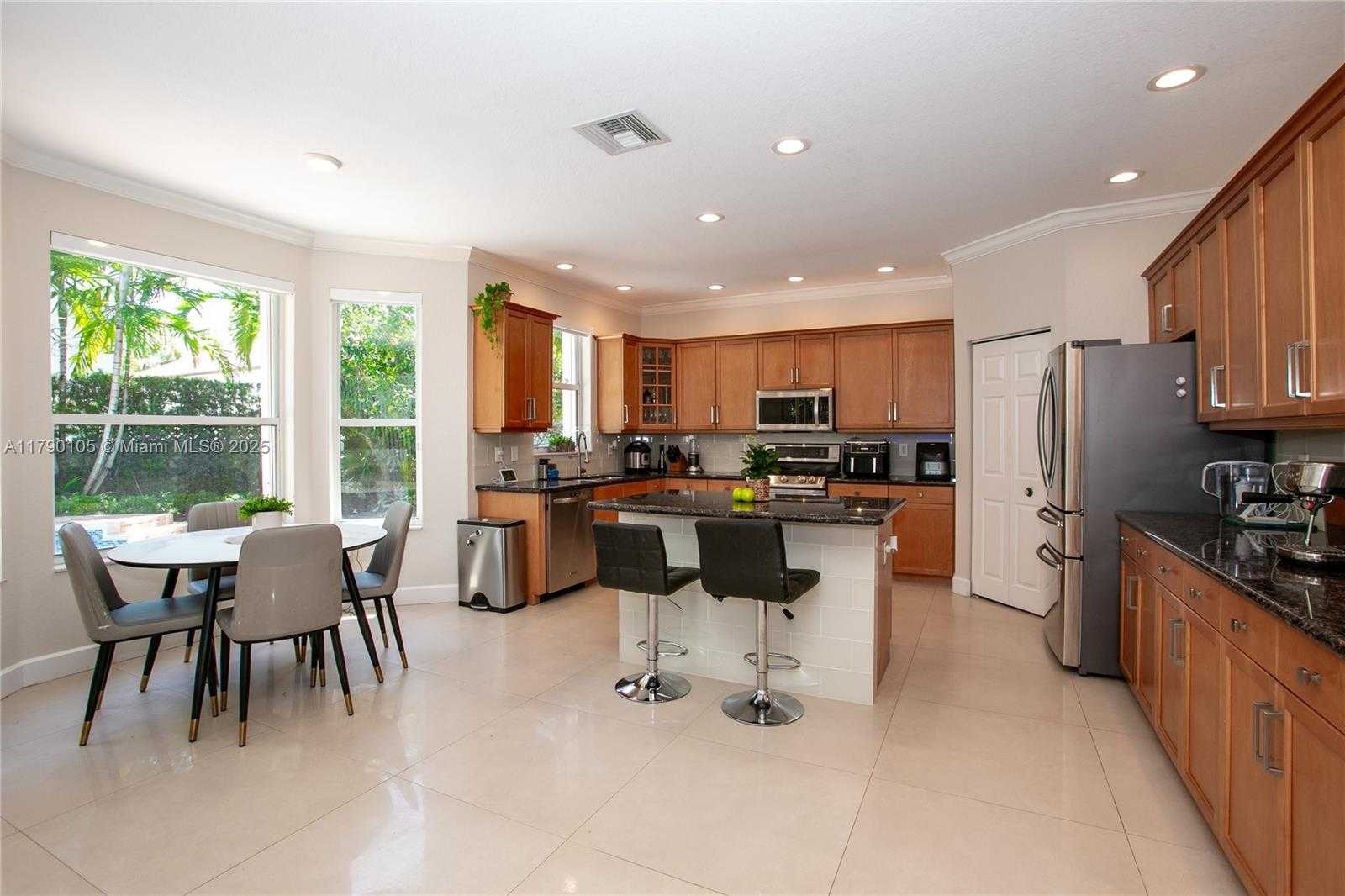 Small Image of 5067 SOUTH WEST 162ND AVE, Miramar Number 9