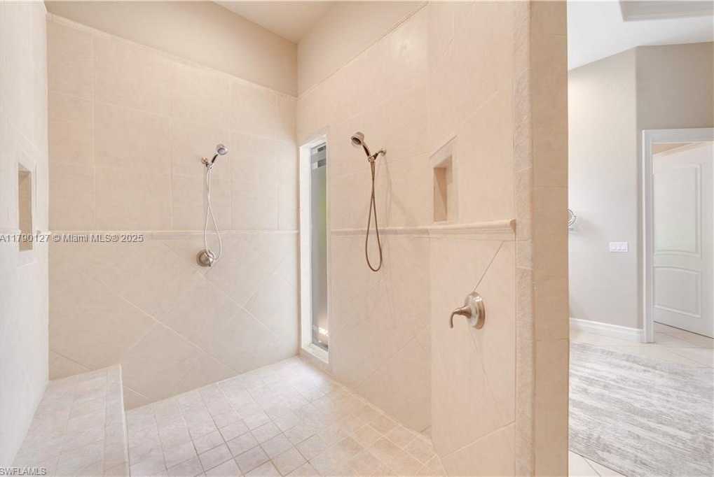 Small Image of 2920 FORT DENAUD RD, La Belle Number 19