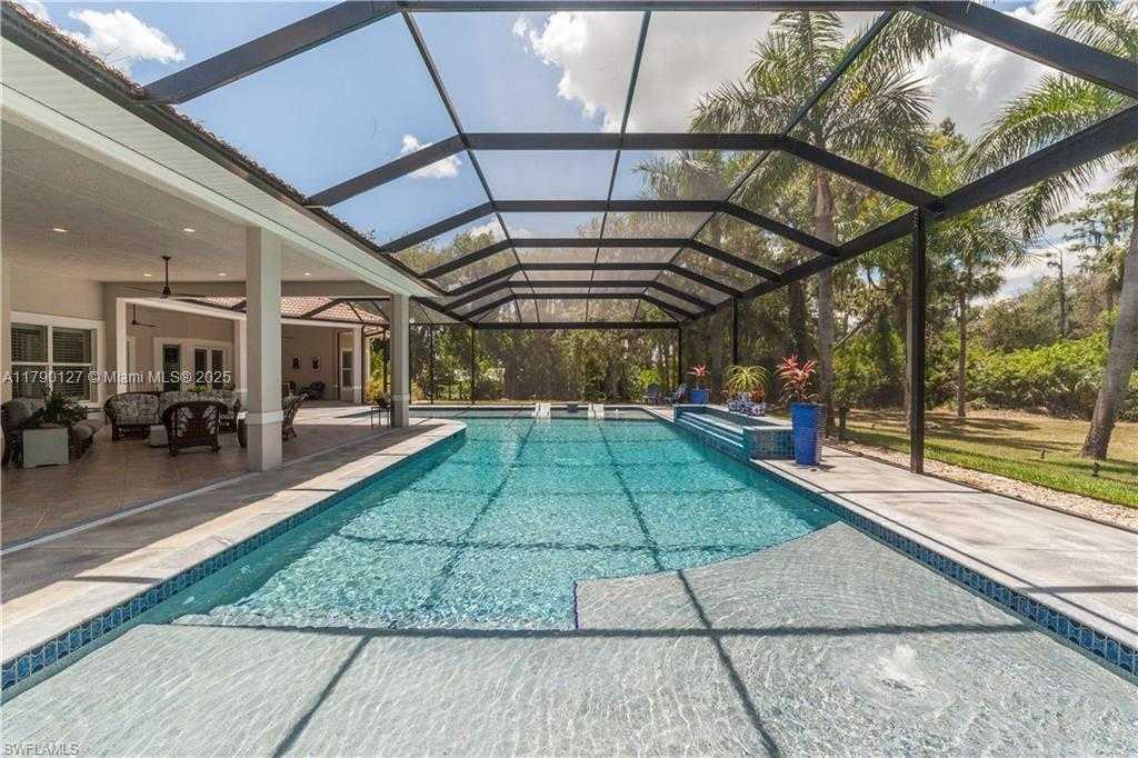 Small Image of 2920 FORT DENAUD RD, La Belle Number 28