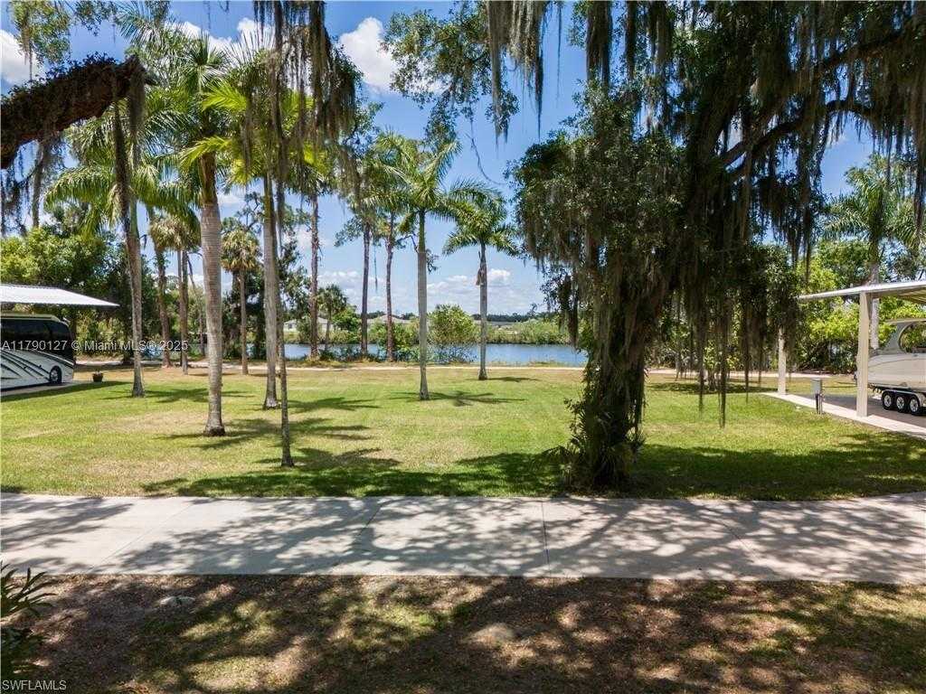 Small Image of 2920 FORT DENAUD RD, La Belle Number 30