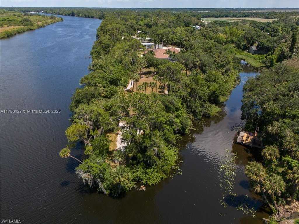 Small Image of 2920 FORT DENAUD RD, La Belle Number 31