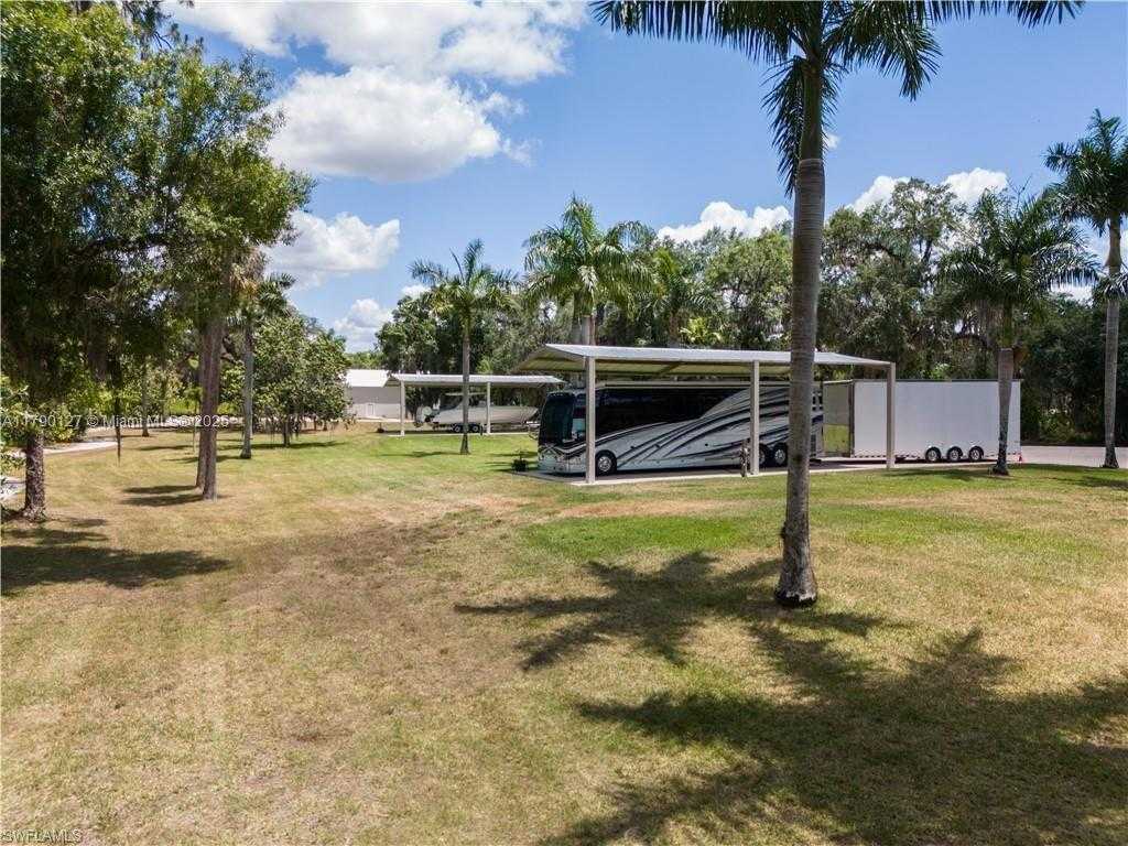 Small Image of 2920 FORT DENAUD RD, La Belle Number 42