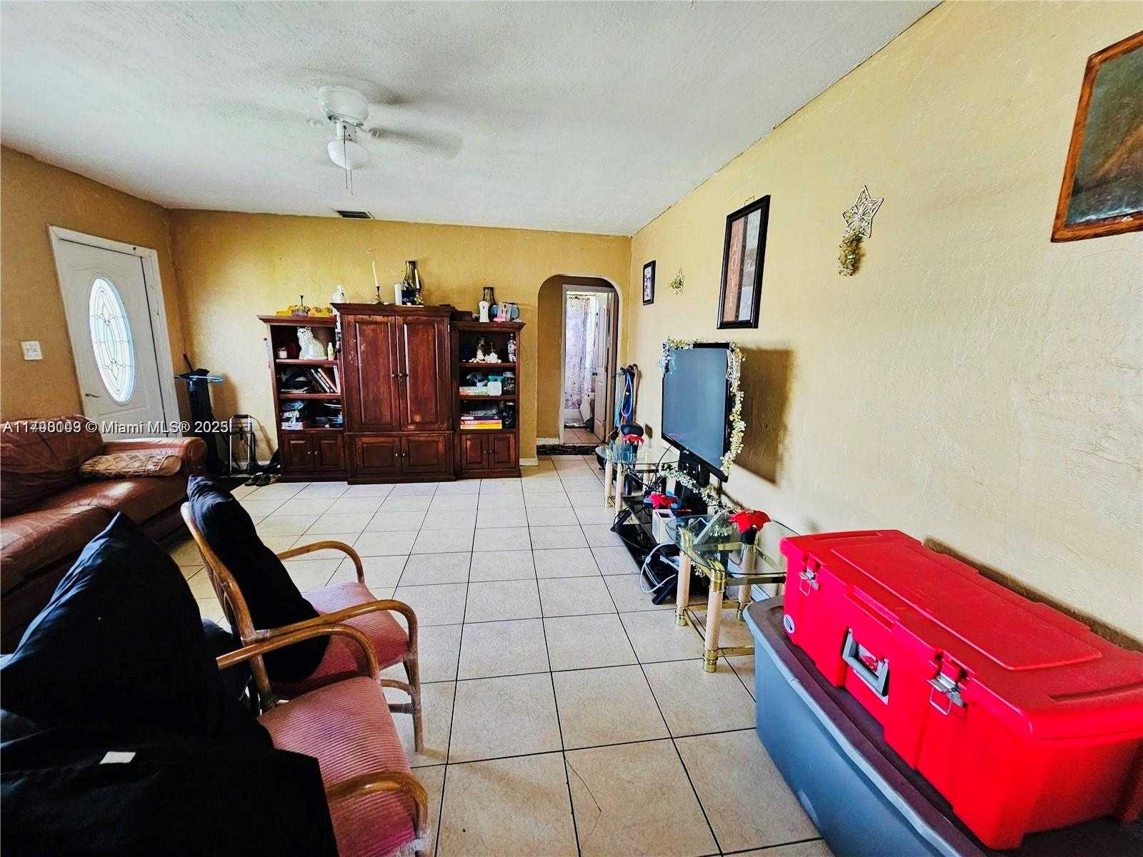 Small Image of 2540 NORTH WEST 15TH ST, Fort Lauderdale Number 5