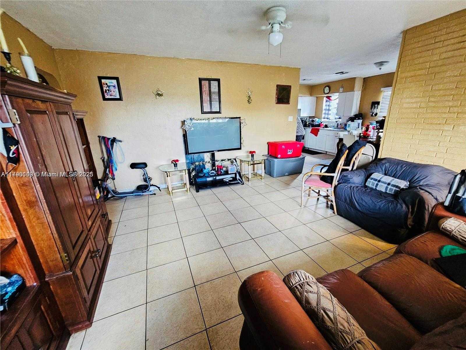 Small Image of 2540 NORTH WEST 15TH ST, Fort Lauderdale Number 9