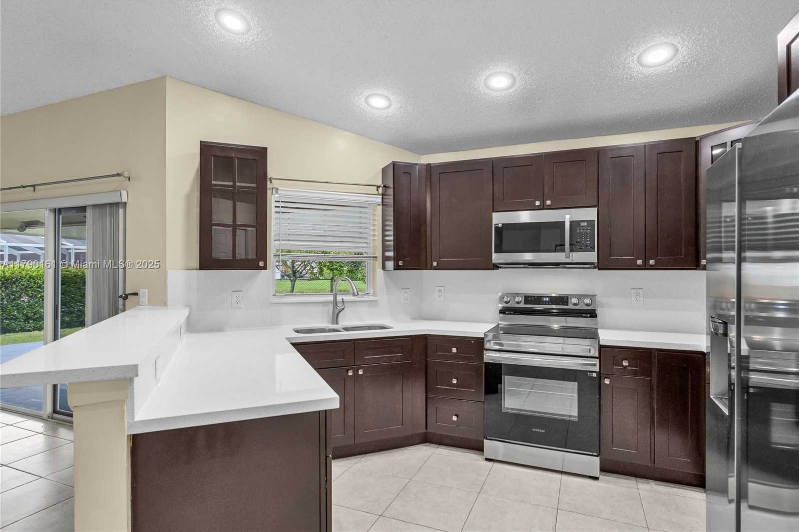 Small Image of 3562 WEST SOUTHERN ORCHARD RD W, Davie Number 10