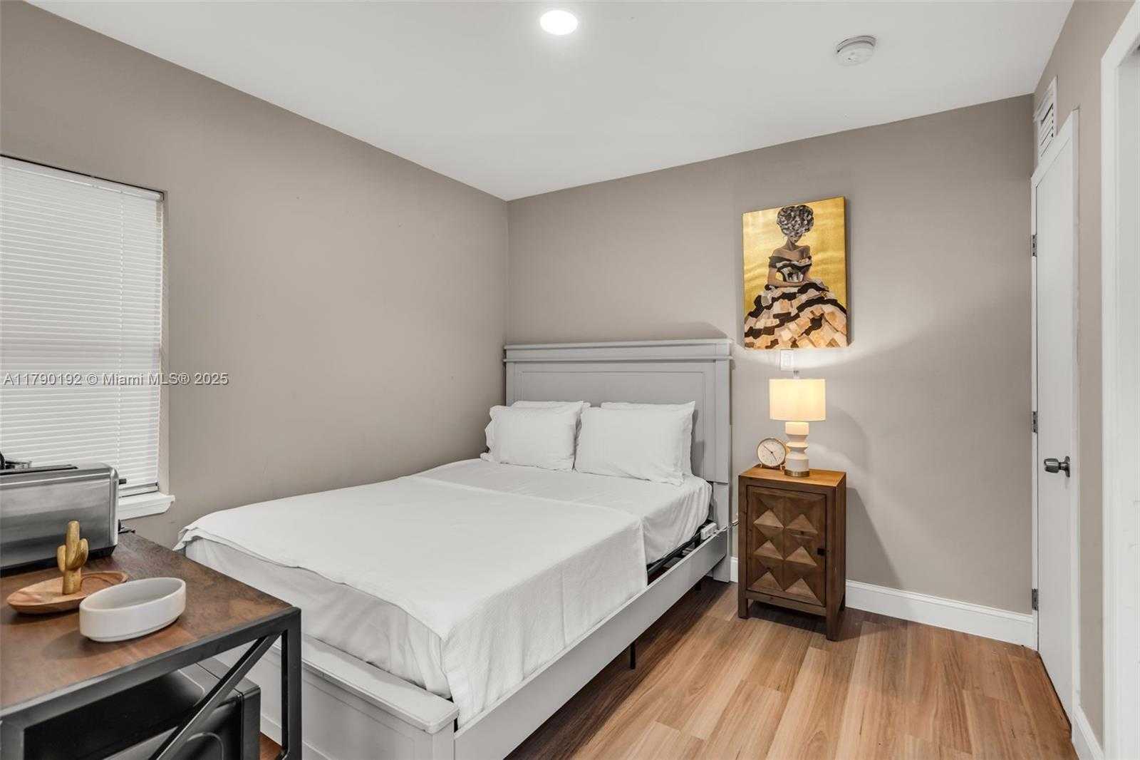Small Image of 1100 NORTH WEST 7TH AVE, Fort Lauderdale Number 25