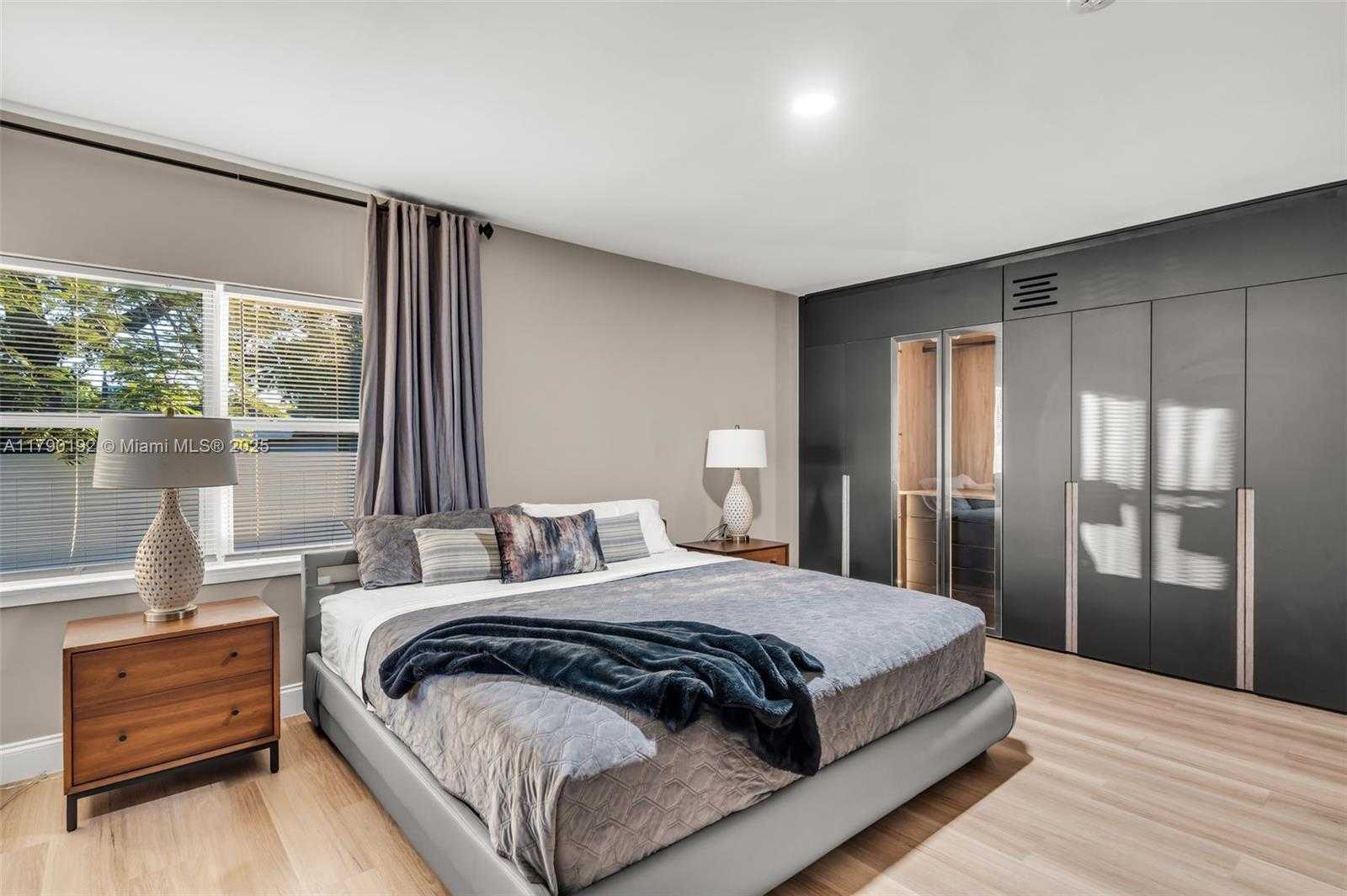 Small Image of 1100 NORTH WEST 7TH AVE, Fort Lauderdale Number 3