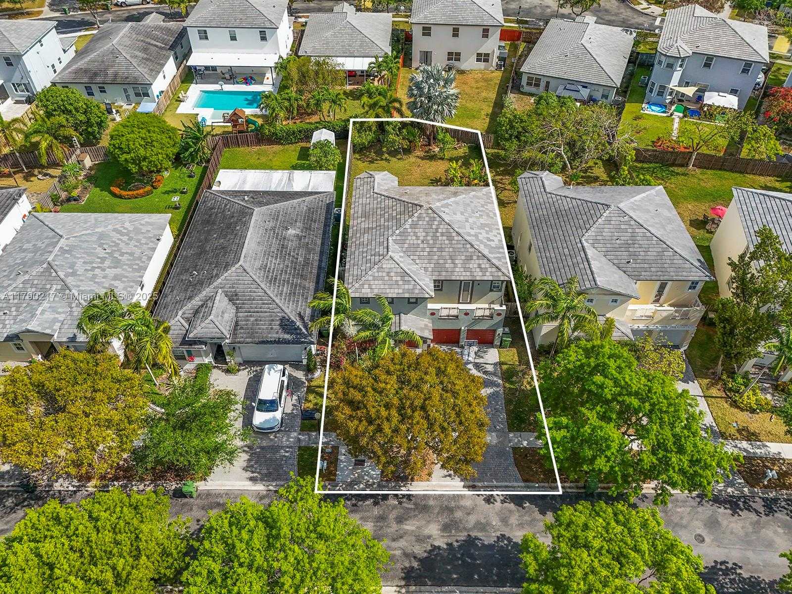 Small Image of 2873 NORTH EAST 1ST DR, Homestead Number 27
