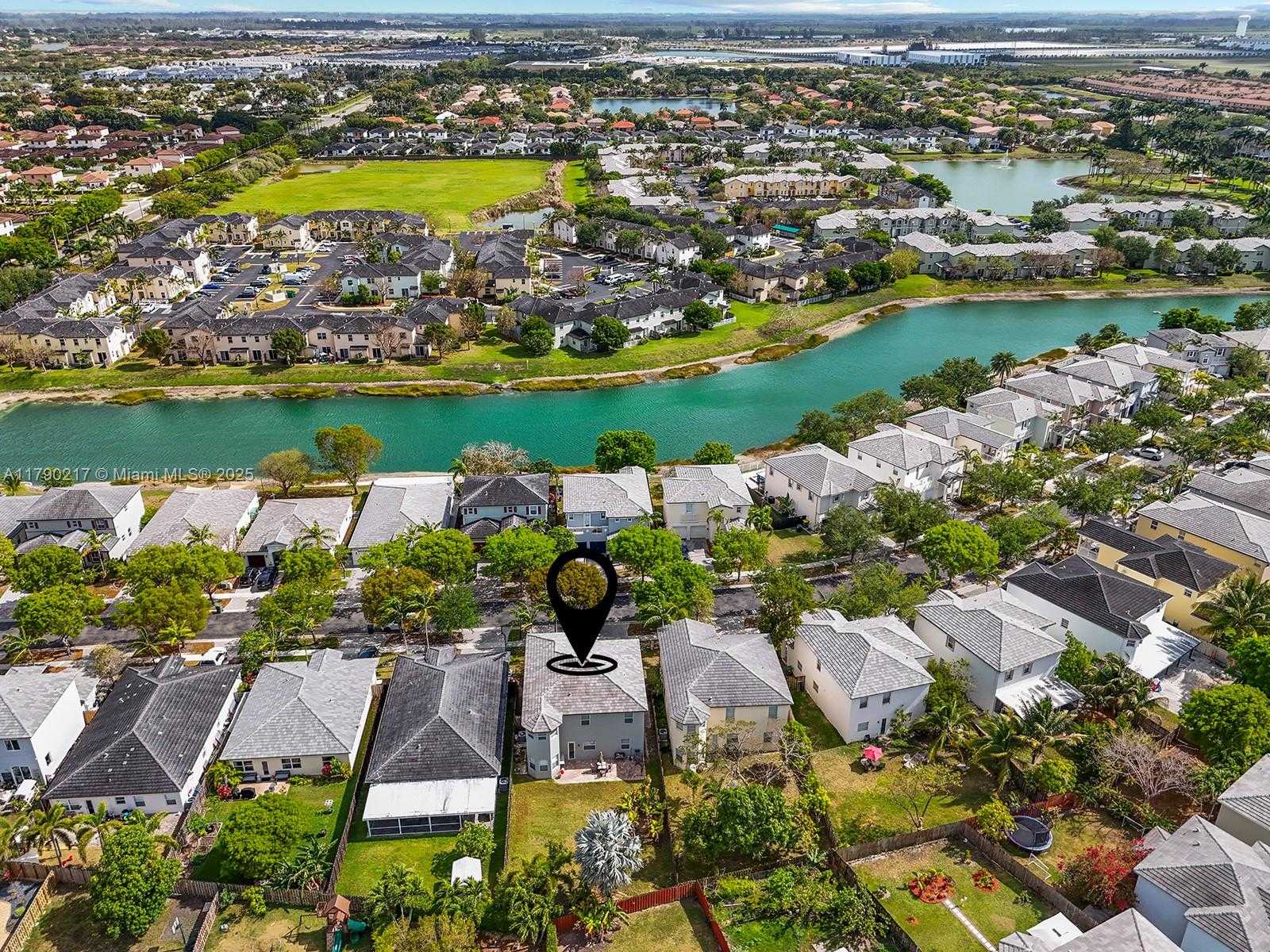 Small Image of 2873 NORTH EAST 1ST DR, Homestead Number 29