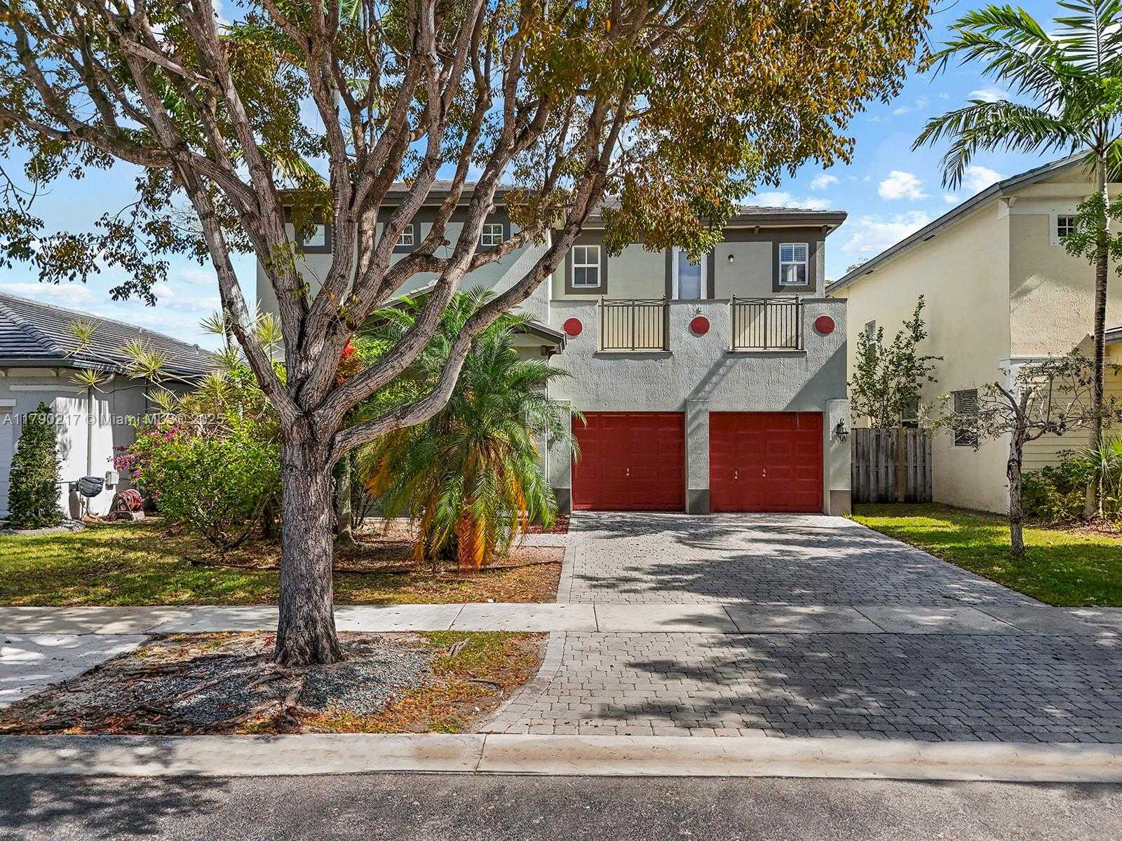 Small Image of 2873 NORTH EAST 1ST DR, Homestead Number 3