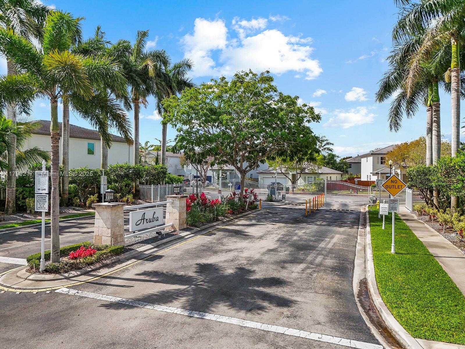 Small Image of 2873 NORTH EAST 1ST DR, Homestead Number 32