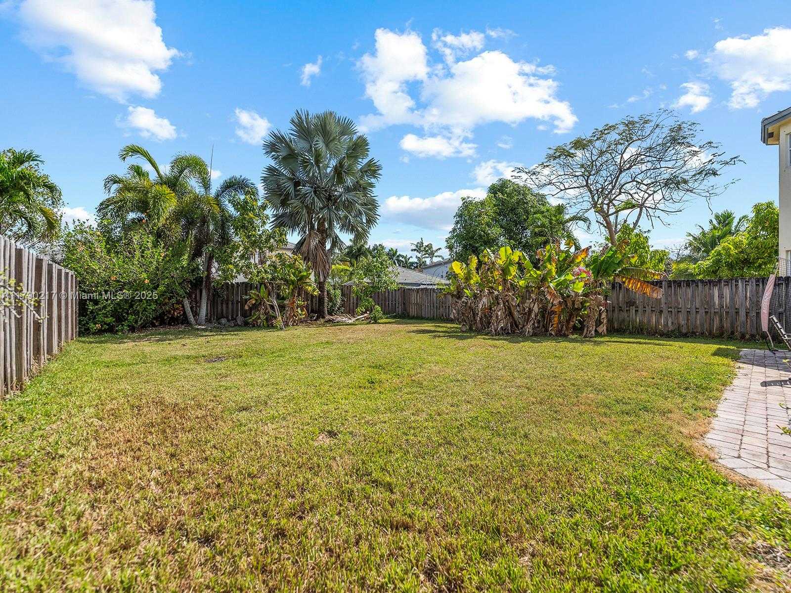 Small Image of 2873 NORTH EAST 1ST DR, Homestead Number 35